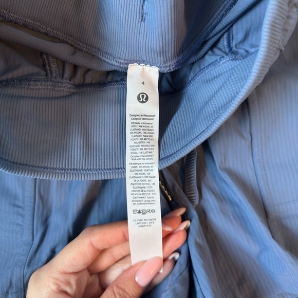 Dance Studio High-Rise Short 3.5" in Oasis Blue - Picture 4 of 5